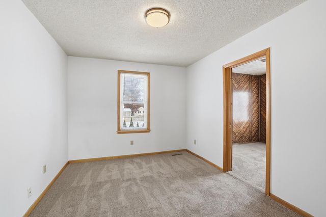 1443 Hazelwood Street, Saint Paul, MN 55106