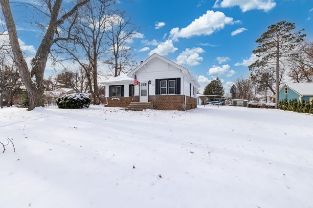 1443 Hazelwood Street, Saint Paul, MN 55106