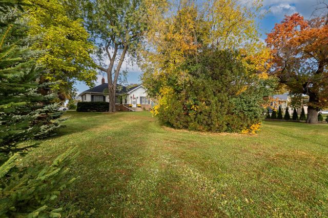 1443 Hazelwood Street, Saint Paul, MN 55106