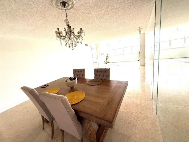 2521 NW 104th Avenue 302, Sunrise, FL 33322