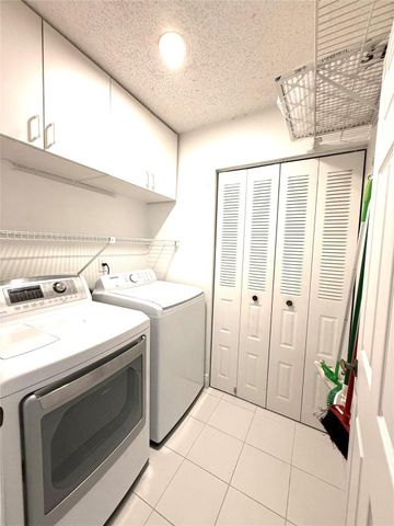 2521 NW 104th Avenue 302, Sunrise, FL 33322