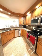 2521 NW 104th Avenue 302, Sunrise, FL 33322