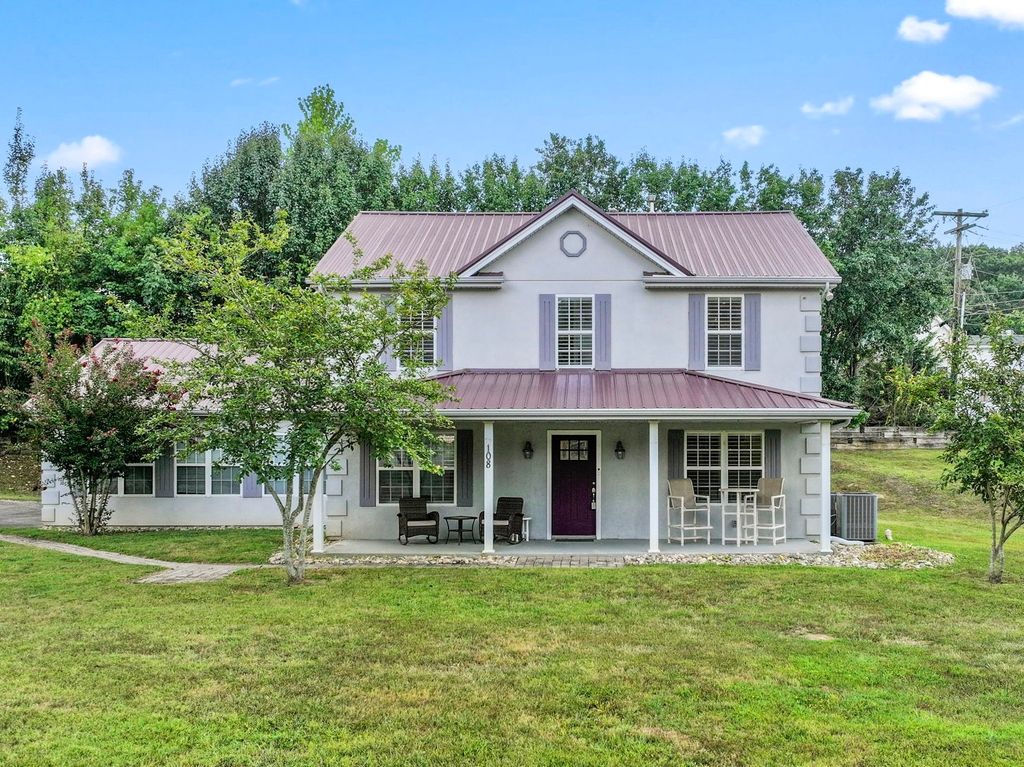 108 Lake Valley Rd, Dickson, TN 37055