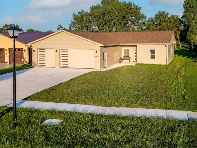 4467 Charm Drive, Waterloo, IA 50701