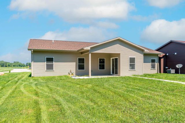 4467 Charm Drive, Waterloo, IA 50701