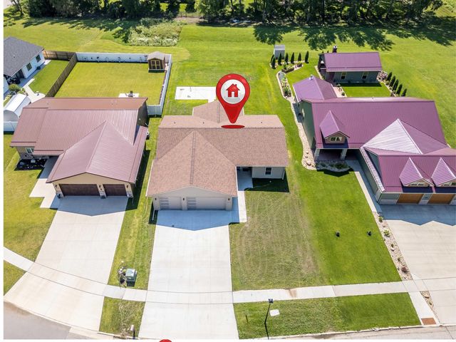4467 Charm Drive, Waterloo, IA 50701