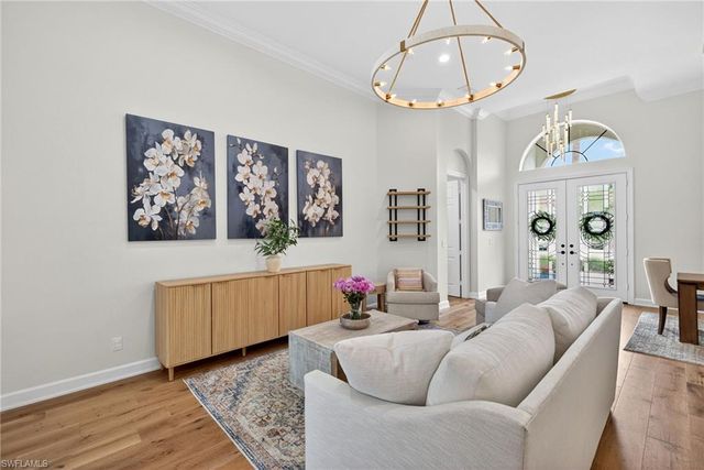 15859 Delasol LN, Naples, FL 34110