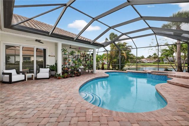 15859 Delasol LN, Naples, FL 34110