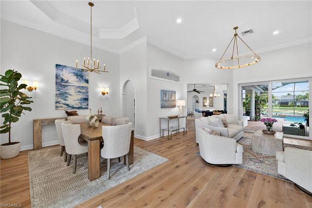 15859 Delasol LN, Naples, FL 34110