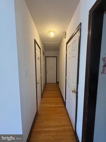 302 BREWSTER DR, Newark, DE 19711