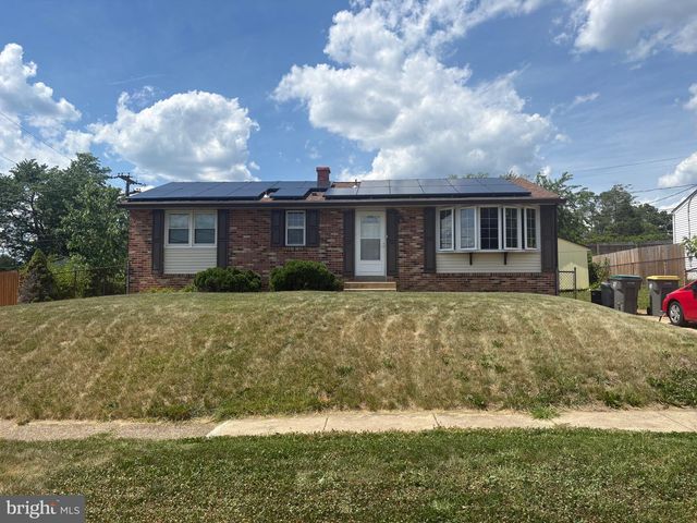 302 BREWSTER DR, Newark, DE 19711