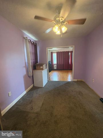 302 BREWSTER DR, Newark, DE 19711