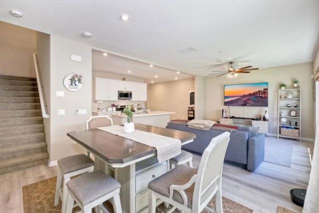 1715 Crabapple Way, Oceanside, CA 92056