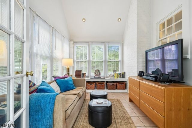 173 Parker Ave, Maplewood Twp., NJ 07040