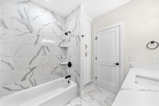 441 Washington Street 301, Dedham, MA 02026