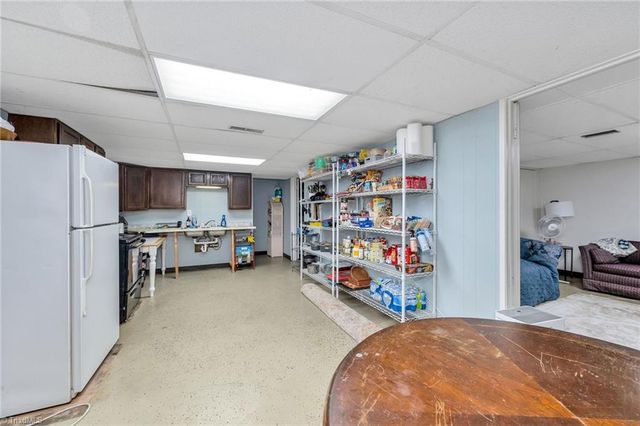 179 Pondview Drive, Wilkesboro, NC 28697