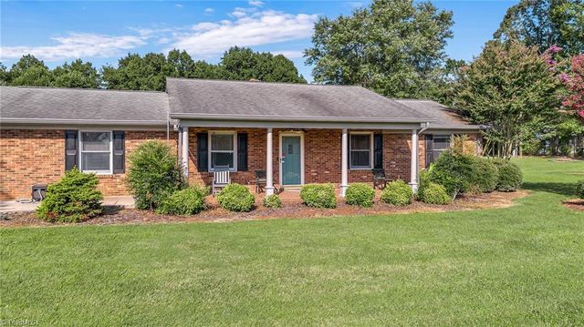 179 Pondview Drive, Wilkesboro, NC 28697