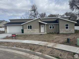 160 S 50 W, Clearfield, UT 84015
