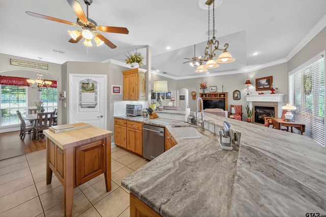 201 Glenda Street, Whitehouse, TX 75791