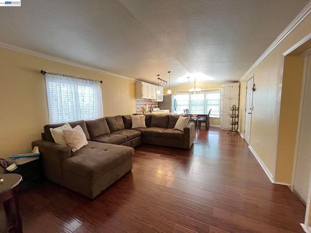 747 Lewelling Blvd., San Leandro, CA 94578