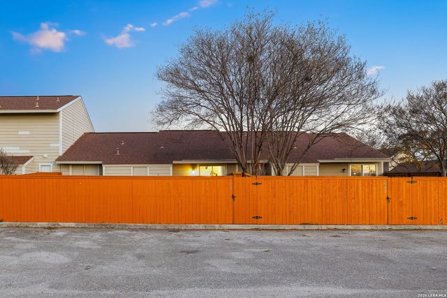 9140 Timber Path Unit 2502, San Antonio, TX 78250