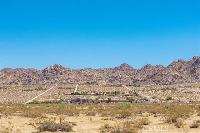 5888 La Ferney Avenue, Joshua Tree, CA 92252