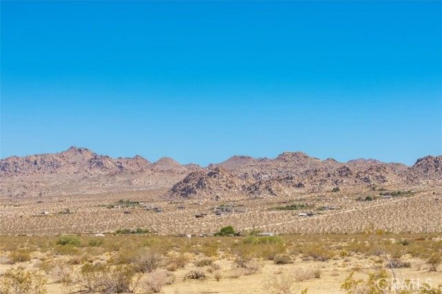 5888 La Ferney Avenue, Joshua Tree, CA 92252