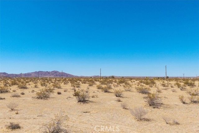 5888 La Ferney Avenue, Joshua Tree, CA 92252