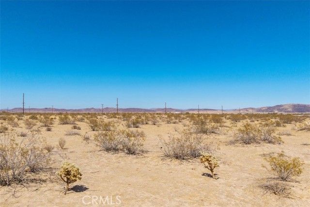 5888 La Ferney Avenue, Joshua Tree, CA 92252