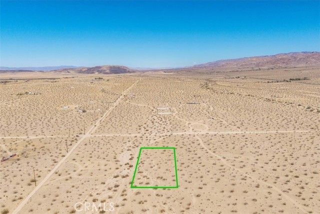 5888 La Ferney Avenue, Joshua Tree, CA 92252