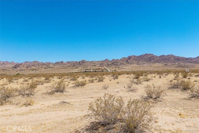 5888 La Ferney Avenue, Joshua Tree, CA 92252
