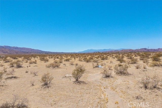5888 La Ferney Avenue, Joshua Tree, CA 92252