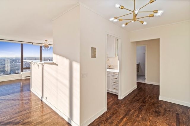 5445 N Sheridan Road 2815, Chicago, IL 60640