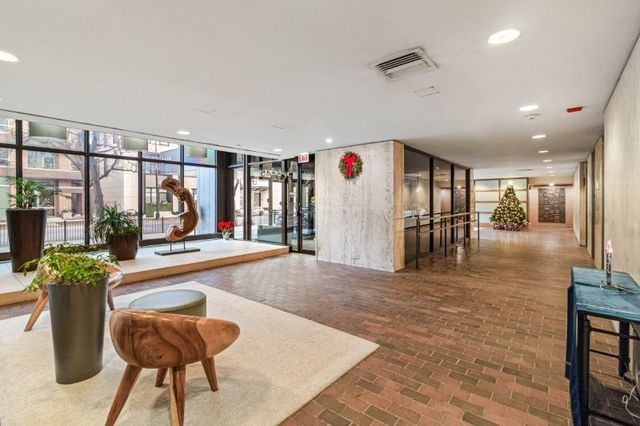 5445 N Sheridan Road 2815, Chicago, IL 60640