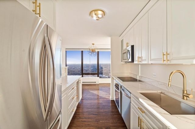 5445 N Sheridan Road 2815, Chicago, IL 60640