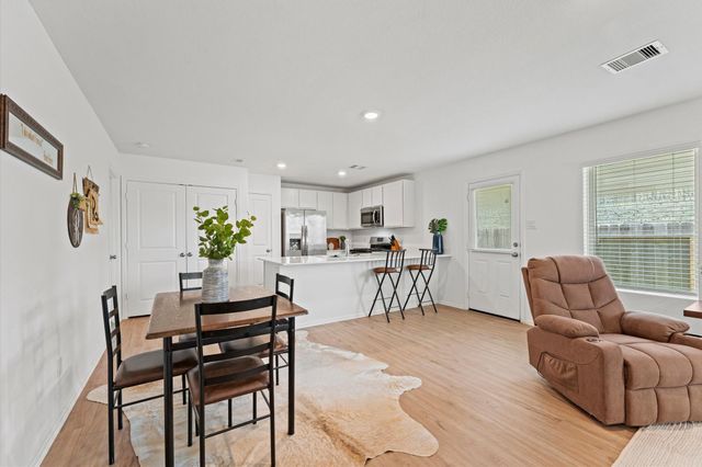 236 Bennett Loop, Angleton, TX 77515