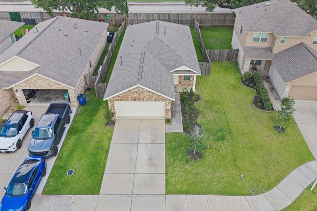 236 Bennett Loop, Angleton, TX 77515