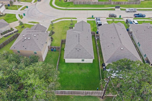 236 Bennett Loop, Angleton, TX 77515