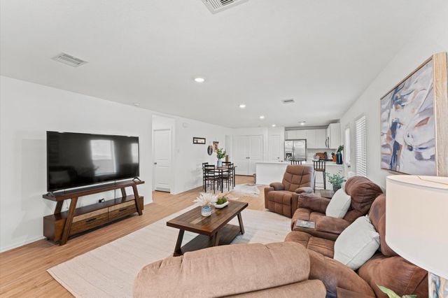 236 Bennett Loop, Angleton, TX 77515