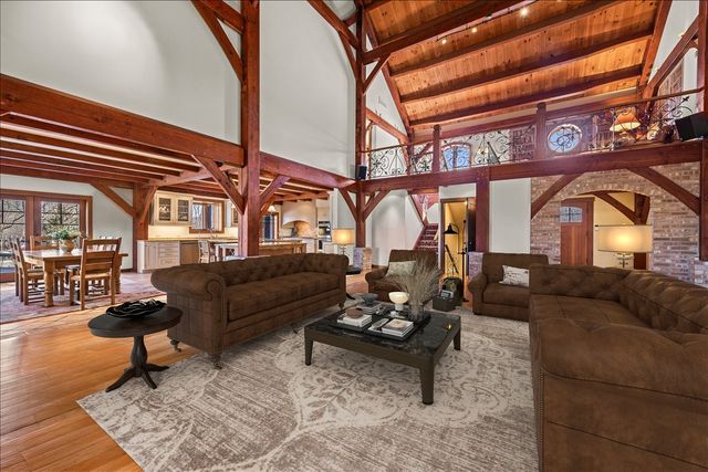 236 Steeplechase Road, Barrington Hills, IL 60010