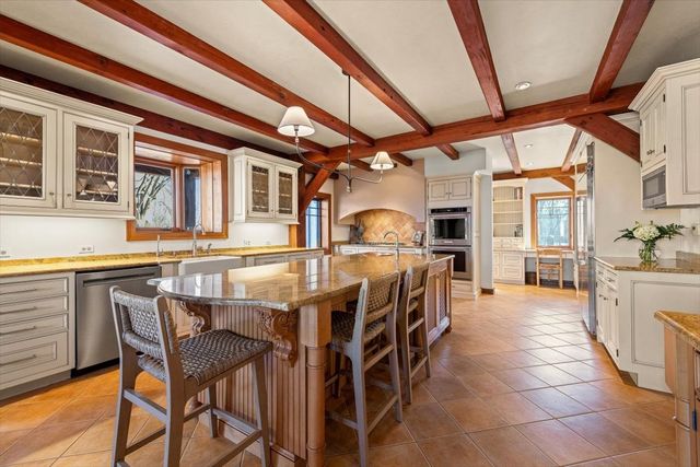 236 Steeplechase Road, Barrington Hills, IL 60010