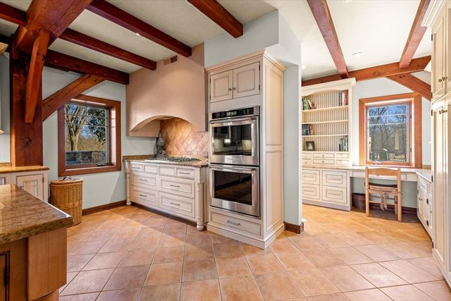 236 Steeplechase Road, Barrington Hills, IL 60010