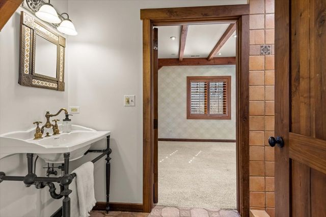 236 Steeplechase Road, Barrington Hills, IL 60010