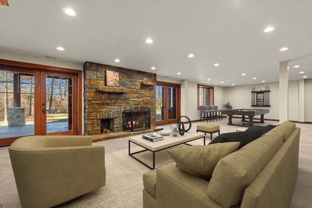 236 Steeplechase Road, Barrington Hills, IL 60010