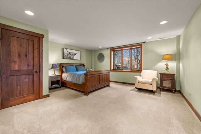 236 Steeplechase Road, Barrington Hills, IL 60010