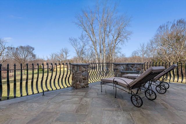 236 Steeplechase Road, Barrington Hills, IL 60010