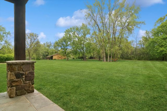 236 Steeplechase Road, Barrington Hills, IL 60010