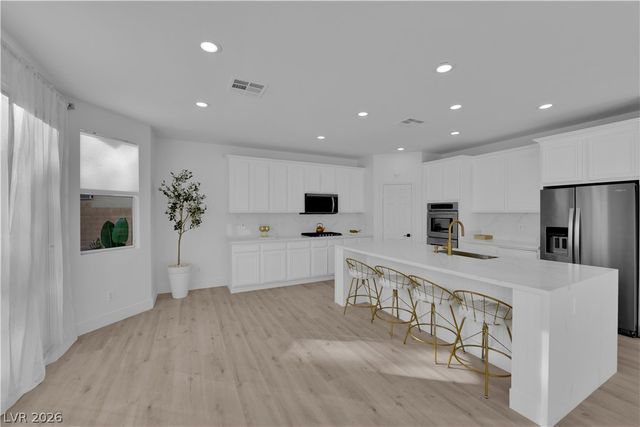7511 Shadow Estates Way, Las Vegas, NV 89113