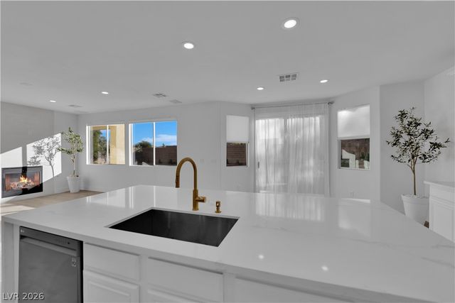 7511 Shadow Estates Way, Las Vegas, NV 89113