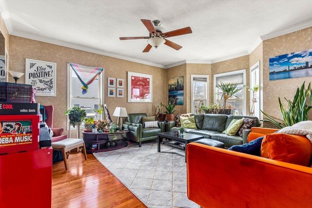 190 Walnut St, Watertown, MA 02472